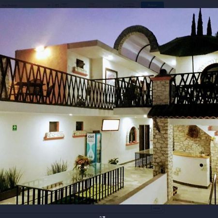 Hermanos Feregrino Bernal Exteriér fotografie