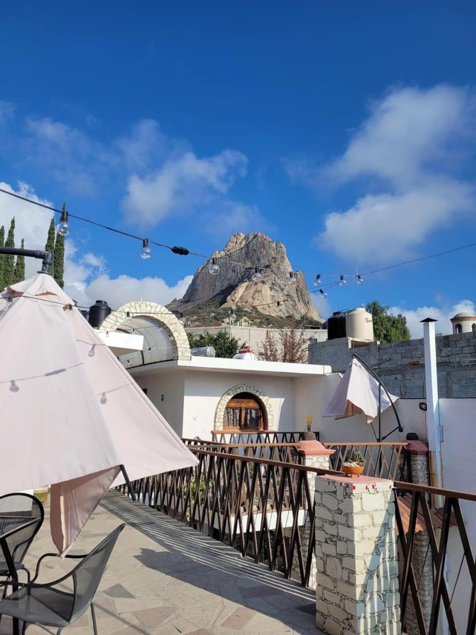 Hermanos Feregrino Bernal Exteriér fotografie