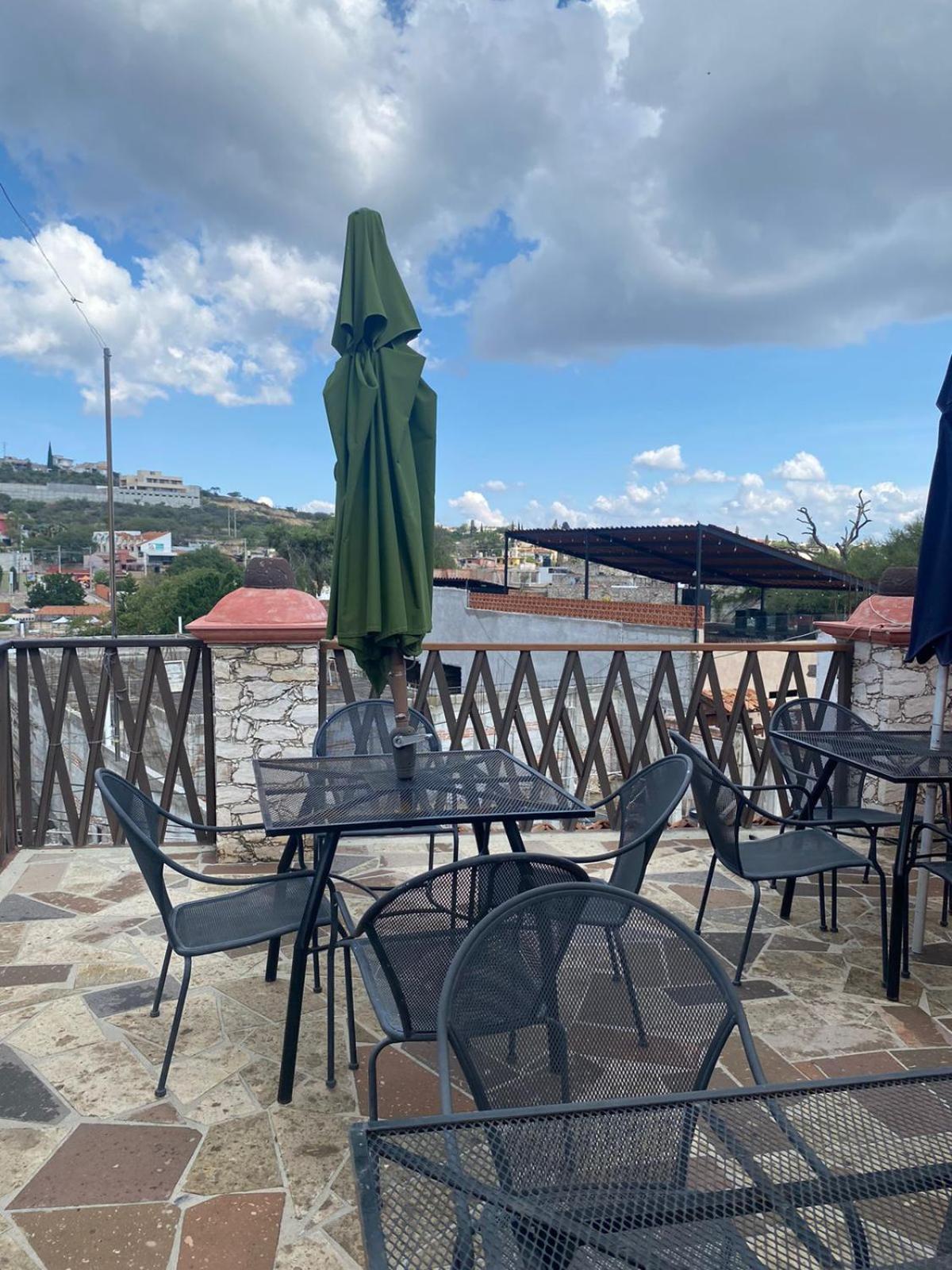 Hermanos Feregrino Bernal Exteriér fotografie